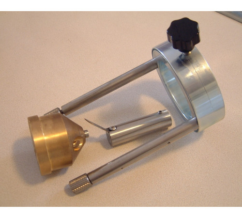 ФОРМА LA MONFERRINA C НАРЕЗАЮЩИМ УСТРОЙСТВОМ ДЛЯ DOLLY PENNE RIGATE 9 ММ 473 ПТФЭ