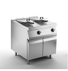 ФРИТЮРНИЦА ЭЛЕКТРИЧЕСКАЯ 700 СЕРИИ APACH CHEF LINE SLFRIE87D30CS