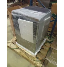 S01_Льдогенератор EKSI серии Cube, модель Cube LLC-220, бункер, кубиковый лёд